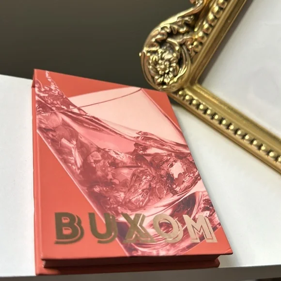 Buxom eye & cheek Palette - Picture 3 of 5